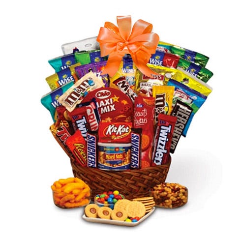 Best thanksgiving gift baskets and Fall candy gift basket delivery