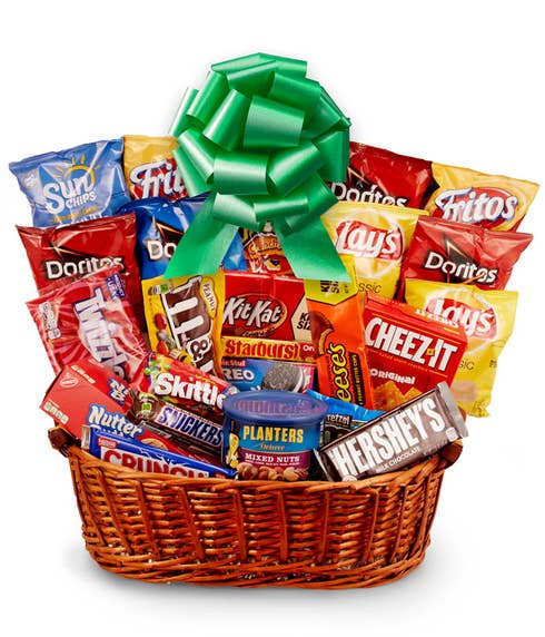 st pattys day gift basket and st pattys gift with candy, chocolate and green bow