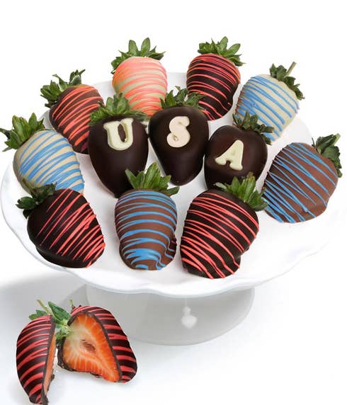 July 4th chocolate covered strawberries with candy sprinkles and stars
