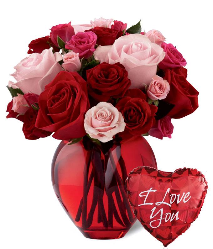 Red and pink heart shaped rose bouquet and I love you mylar balloon