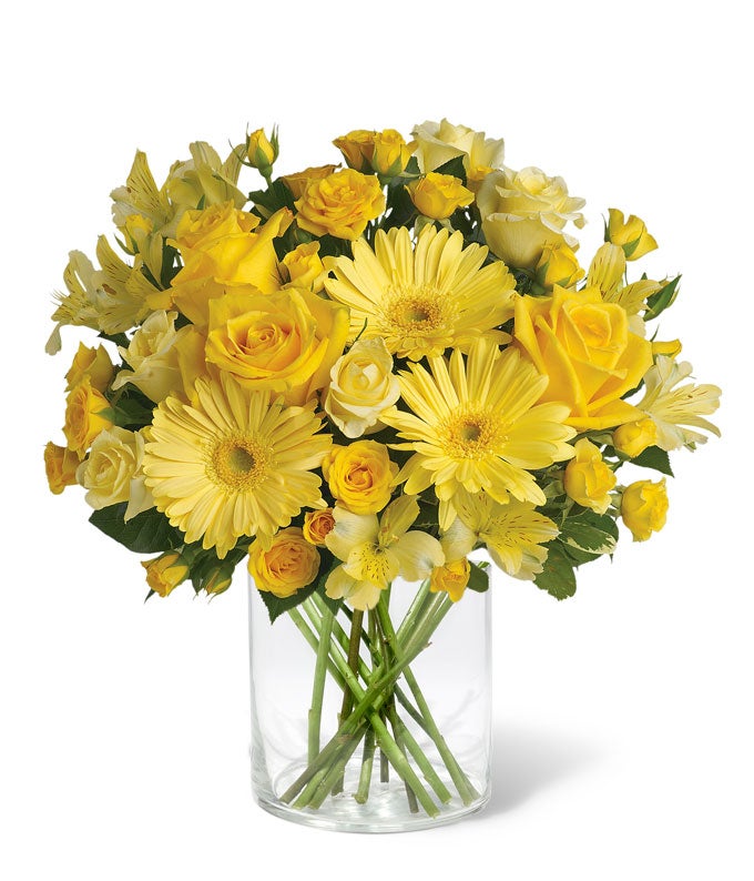 Small White Daisy Bouquet at Send Flowers